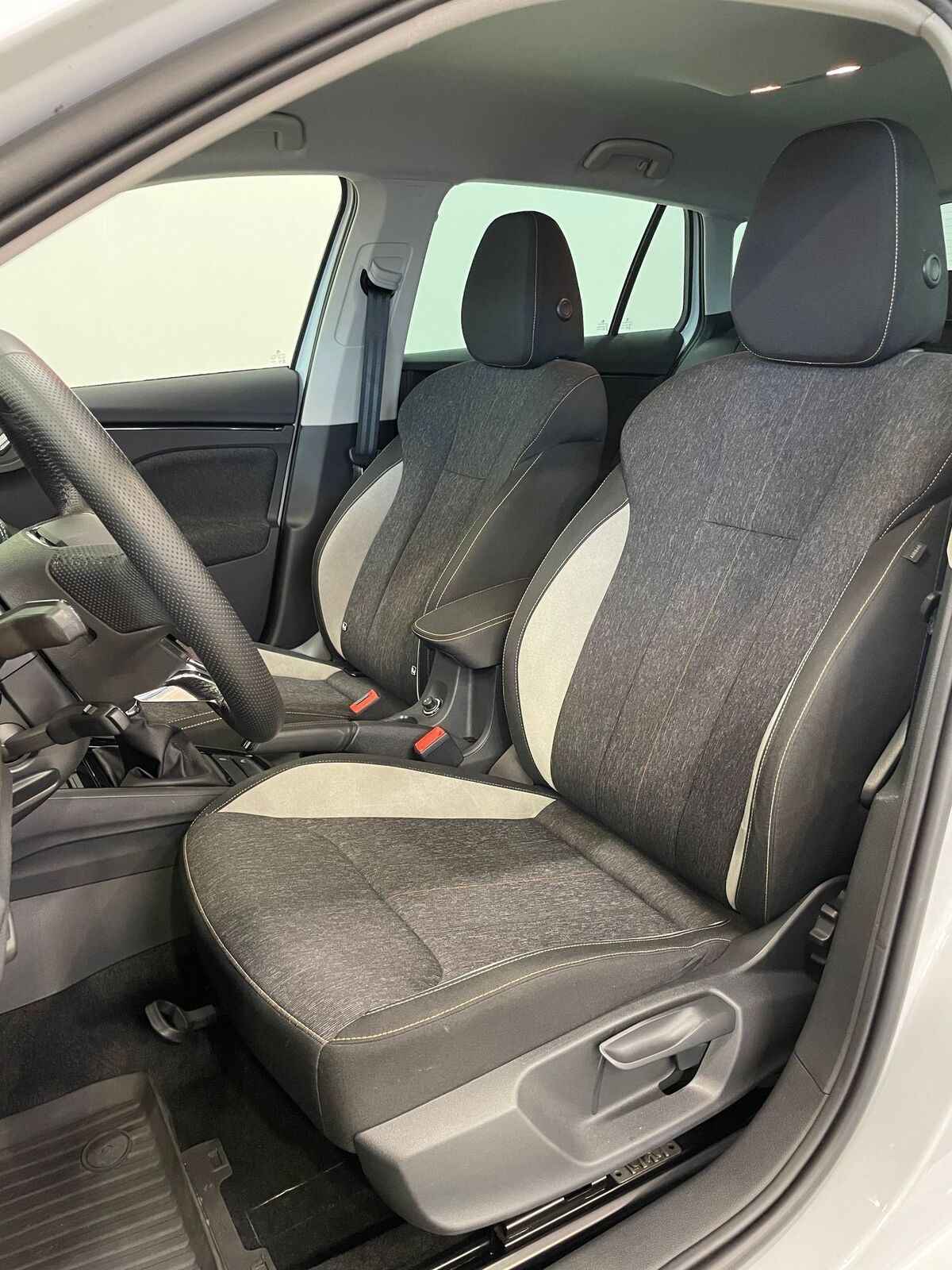 Škoda Scala 2024, photo 7/10