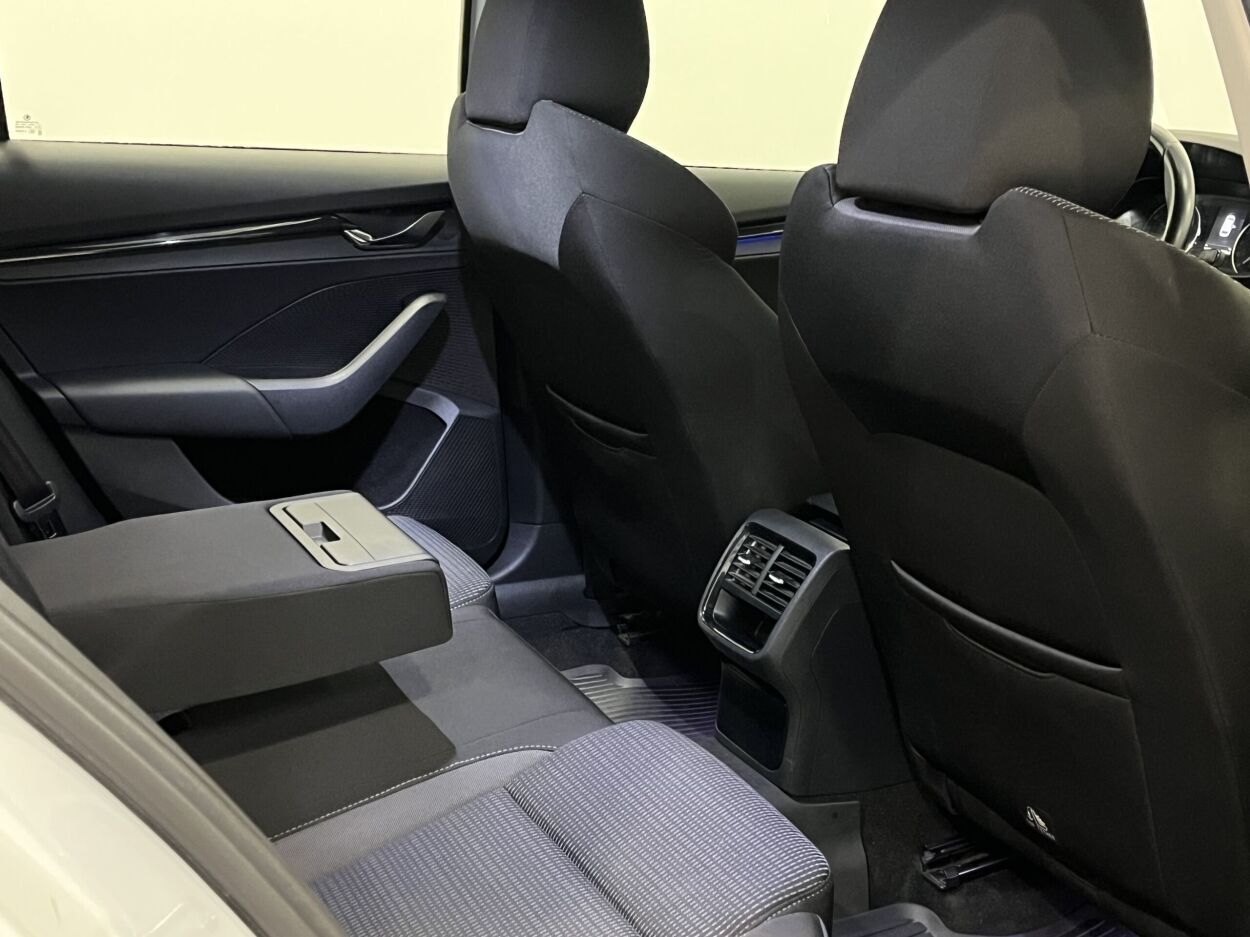 Škoda Octavia 2021, photo 4/28