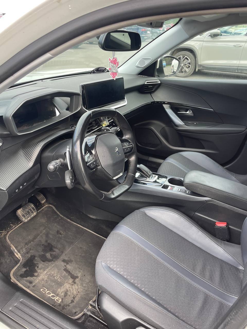 Peugeot 2008 2020, photo 5/9