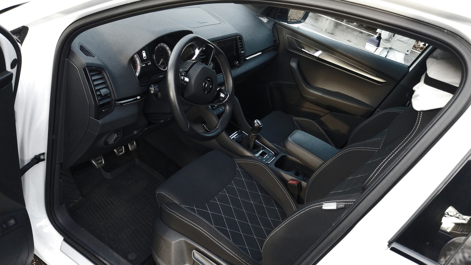 Škoda Karoq 2023, kuva 6/6