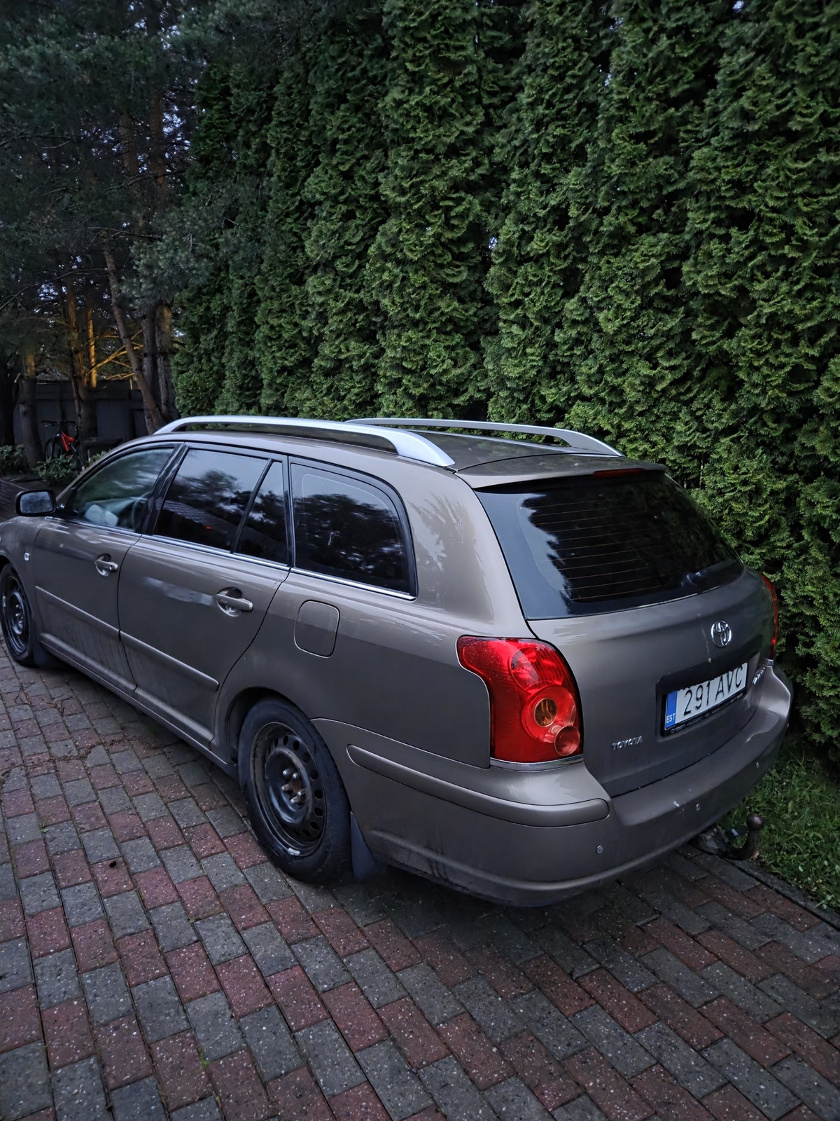 Toyota Avensis 2005, photo 2/2