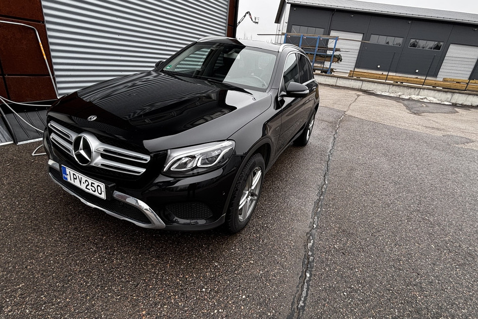 Mercedes-AMG GLC 350e 4 MATIC, 2018, 2.0, 155 kW, подключаемый гибрид (бензин/электричество), автомат, полный привод