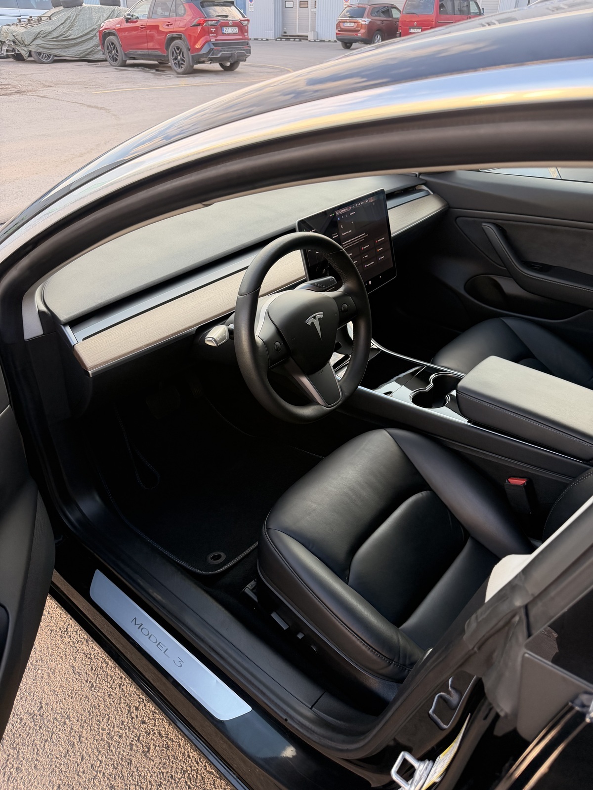 Tesla Model 3 2019, kuva 5/7