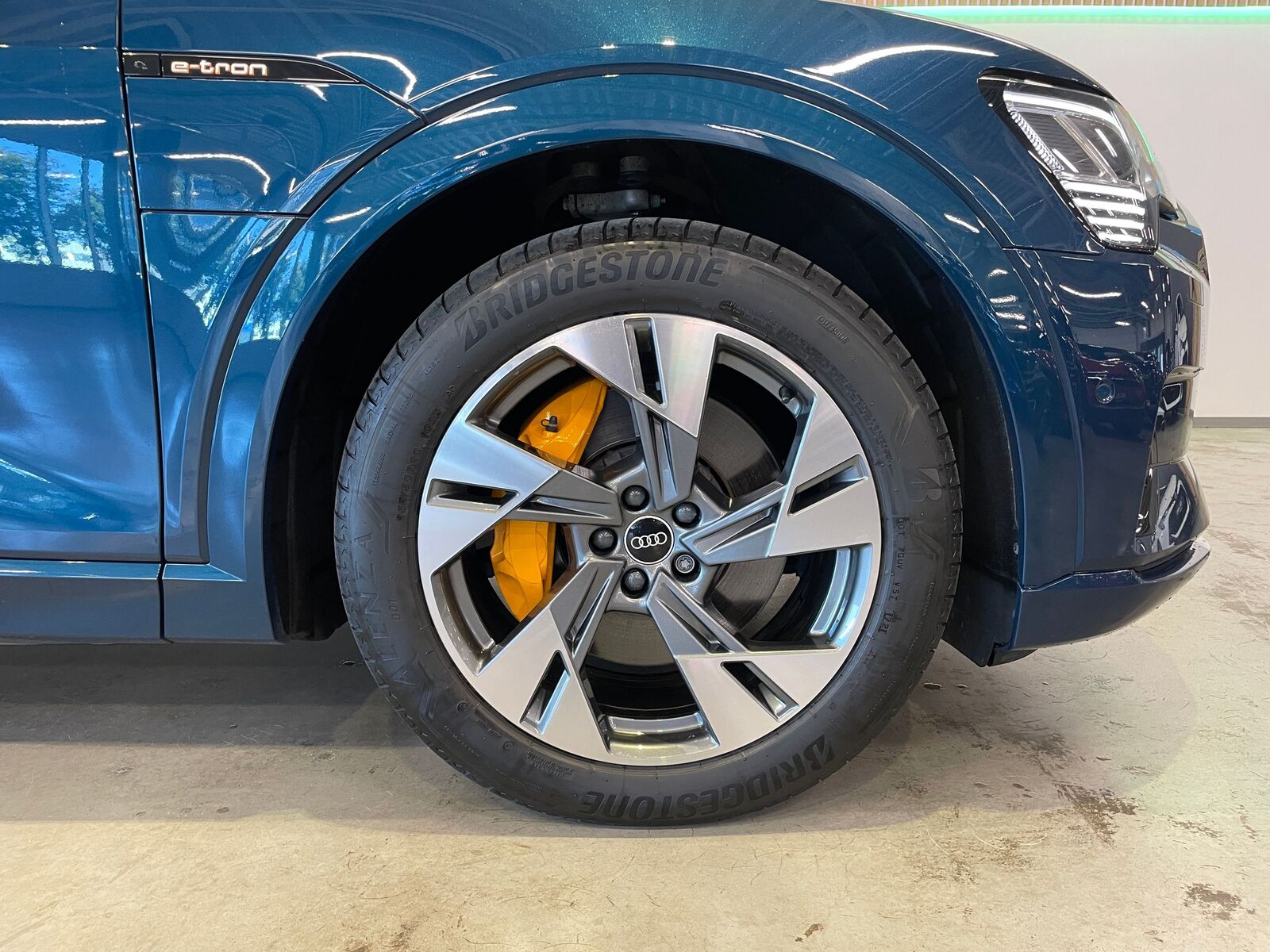 Audi e-tron 2021, photo 5/10