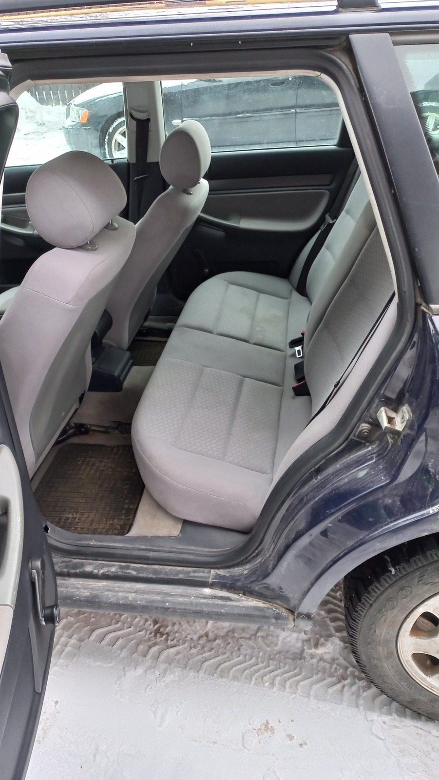 Audi A4 1997, kuva 5/5