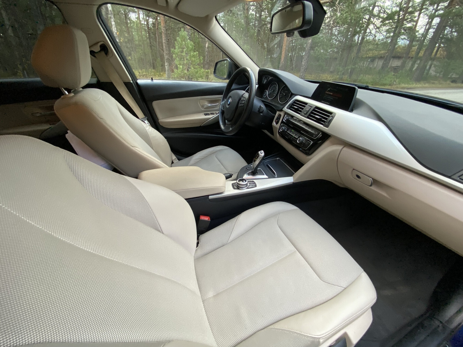 BMW 320 2018, kuva 7/9