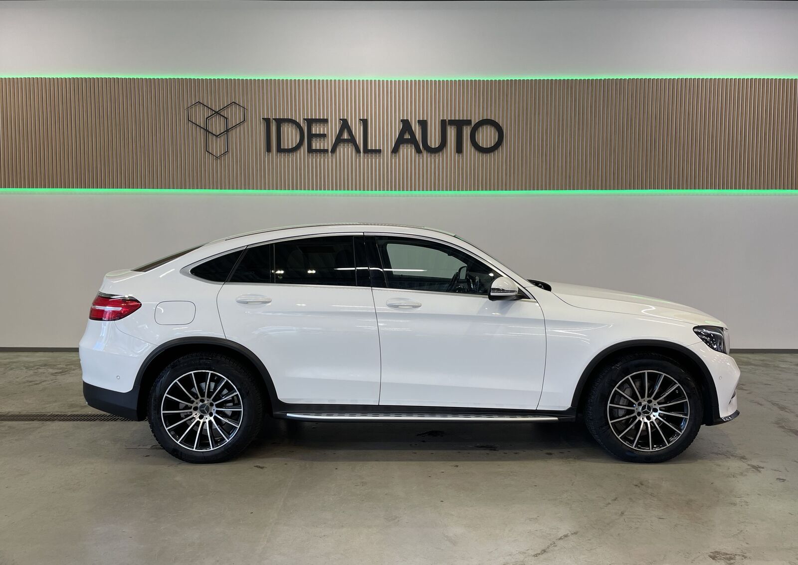 Mercedes-Benz GLC 220 2018, photo 3/10