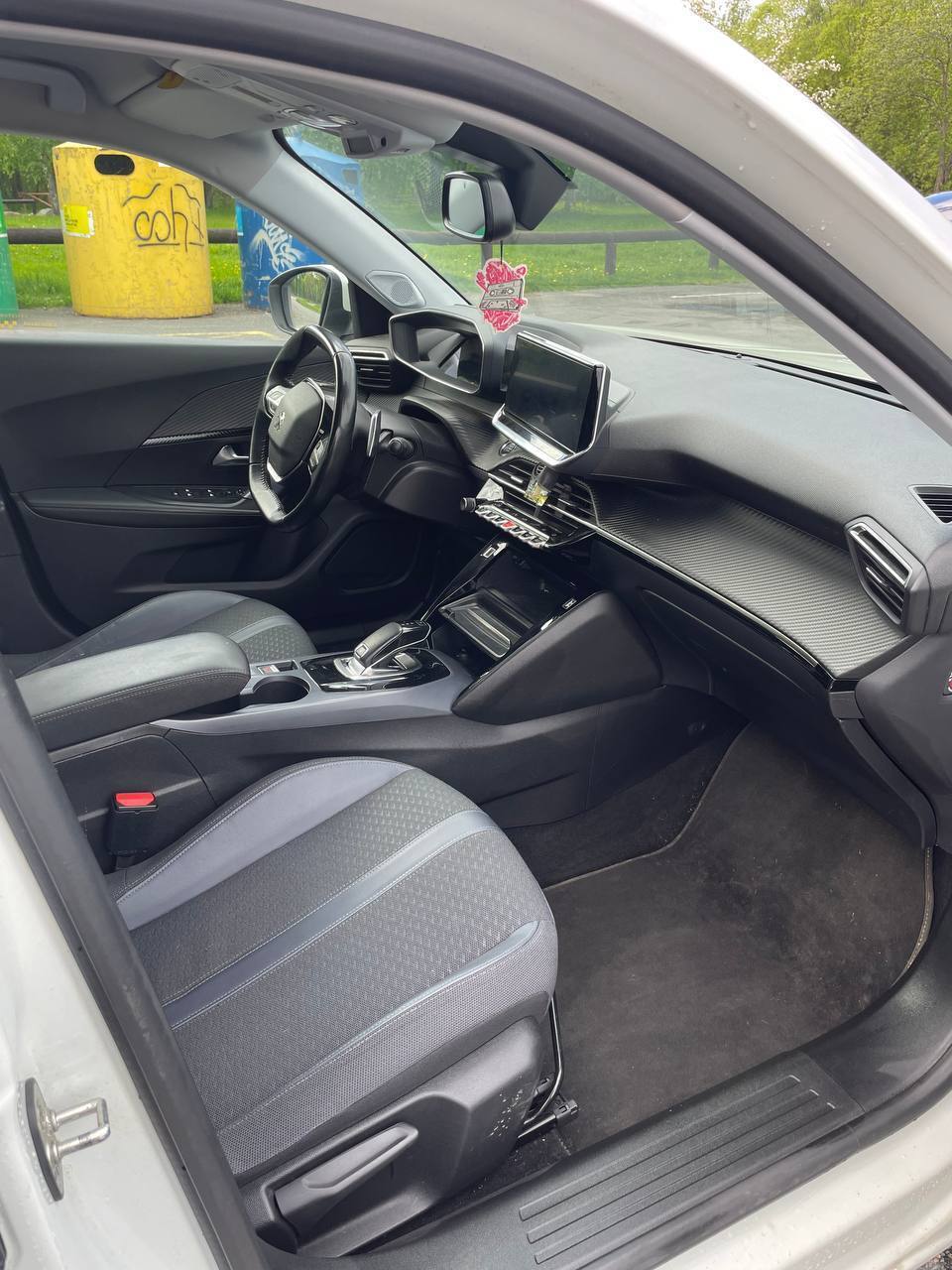 Peugeot 2008 2020, photo 7/9