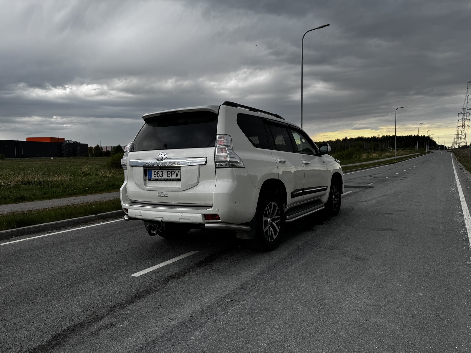 Toyota Land Cruiser 2016, photo 5/13