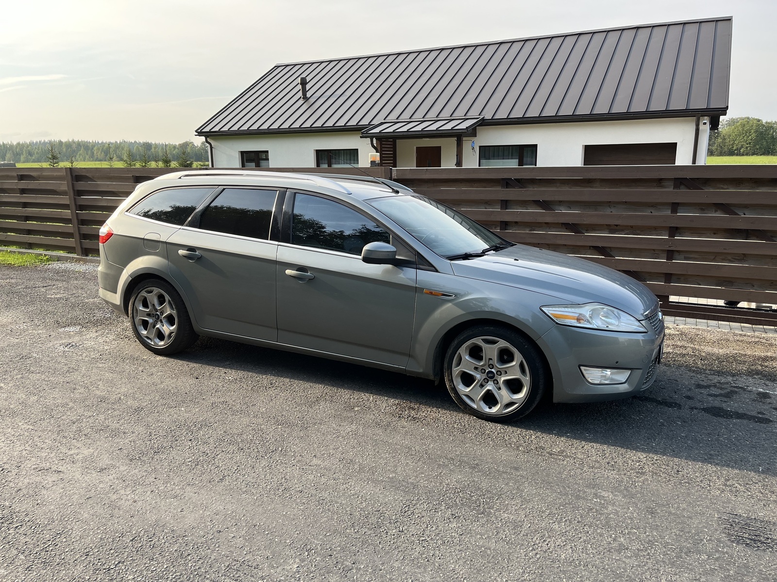 Ford Mondeo 2008, photo 3/4