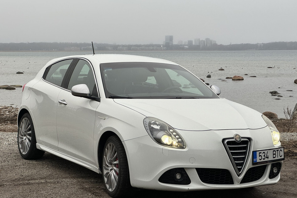 Alfa Romeo Giulietta, 2012, 1.4, 125 kW, petrol, automatic, front-wheel drive