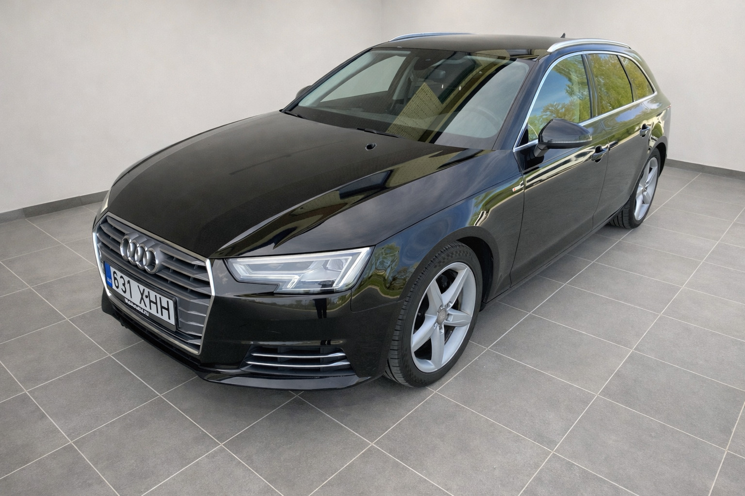Audi A4 2018, photo 2/31