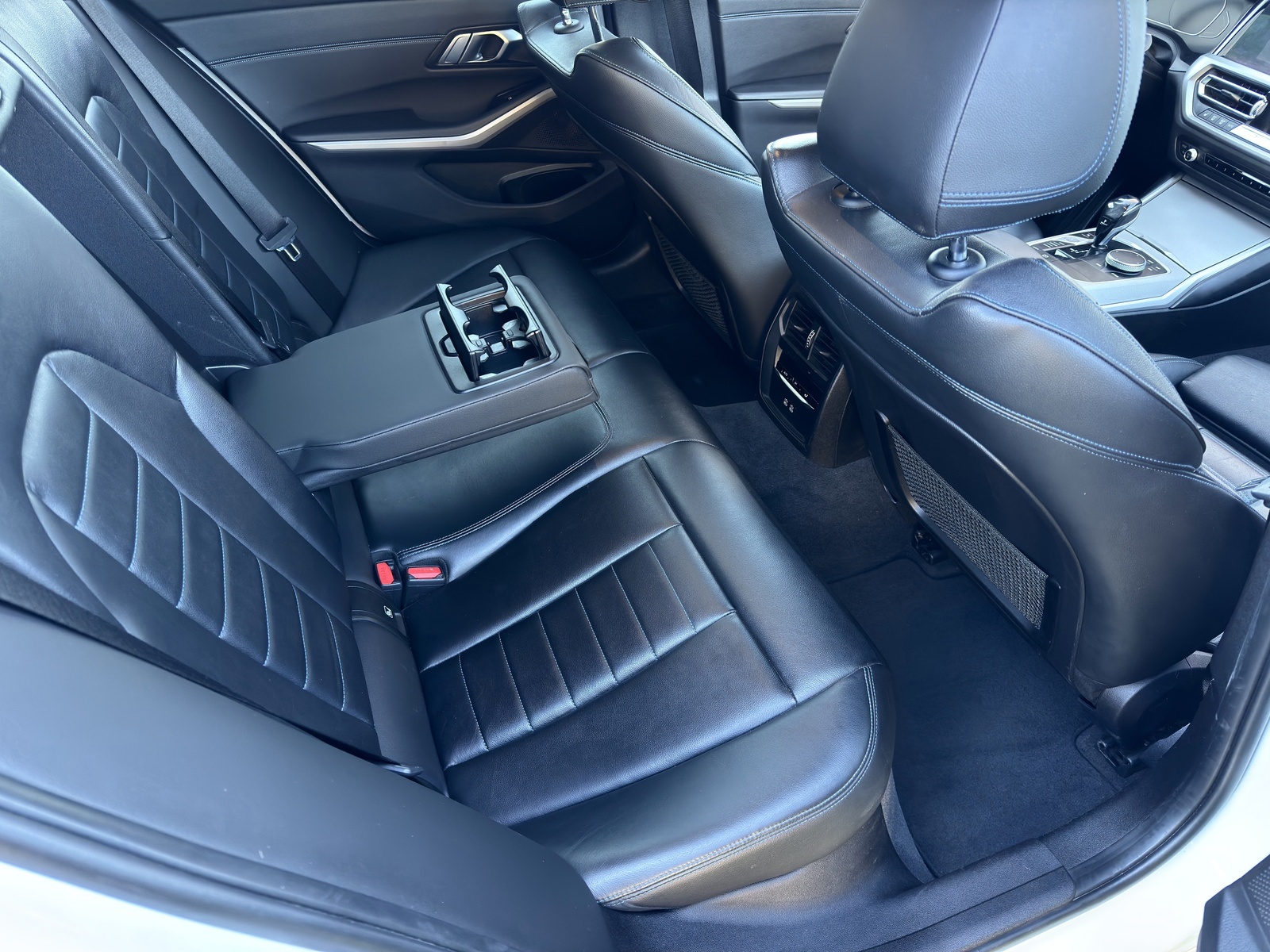 BMW 318 2020, kuva 7/10
