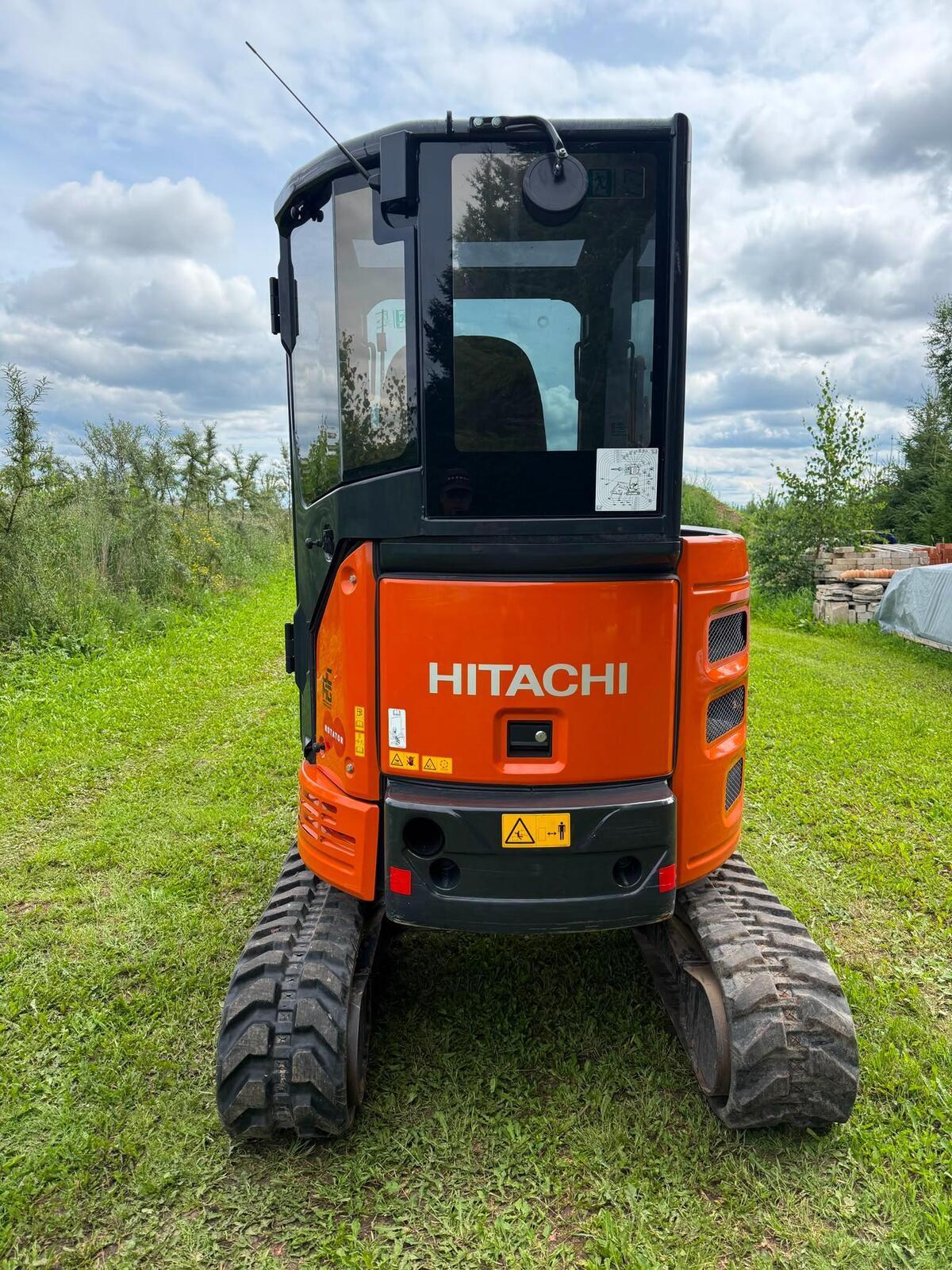 Hitachi ZX26U-6, kuva 5/26