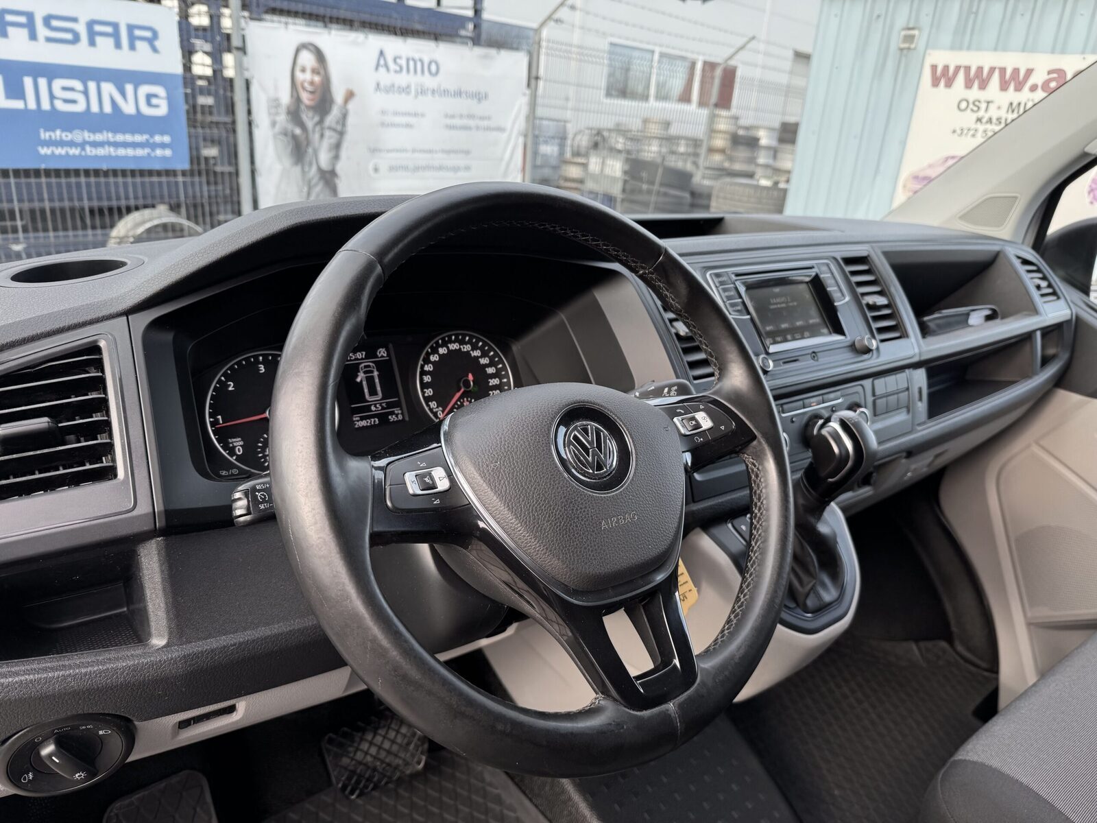 Volkswagen Transporter 2016, photo 6/15