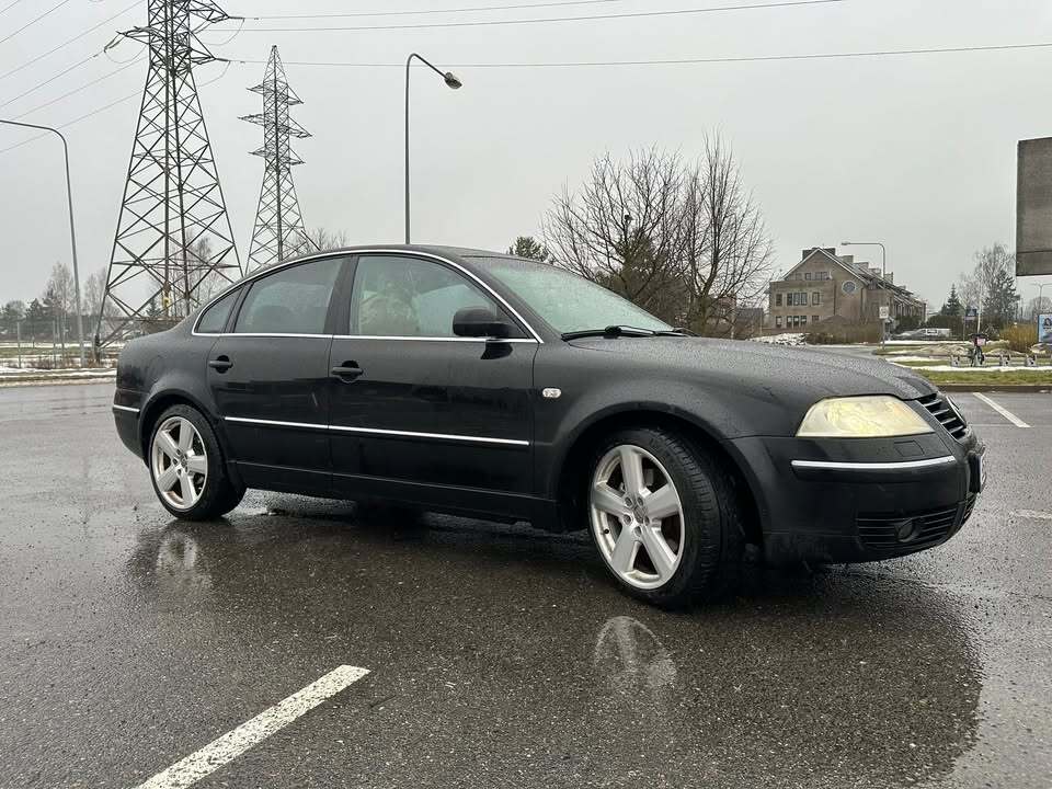 Volkswagen Passat 2002, photo 2/13