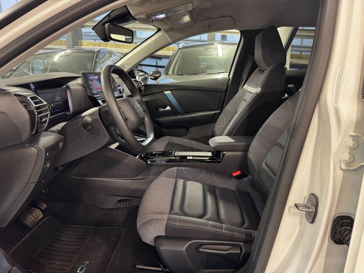 Citroën C4 2023, photo 7/15