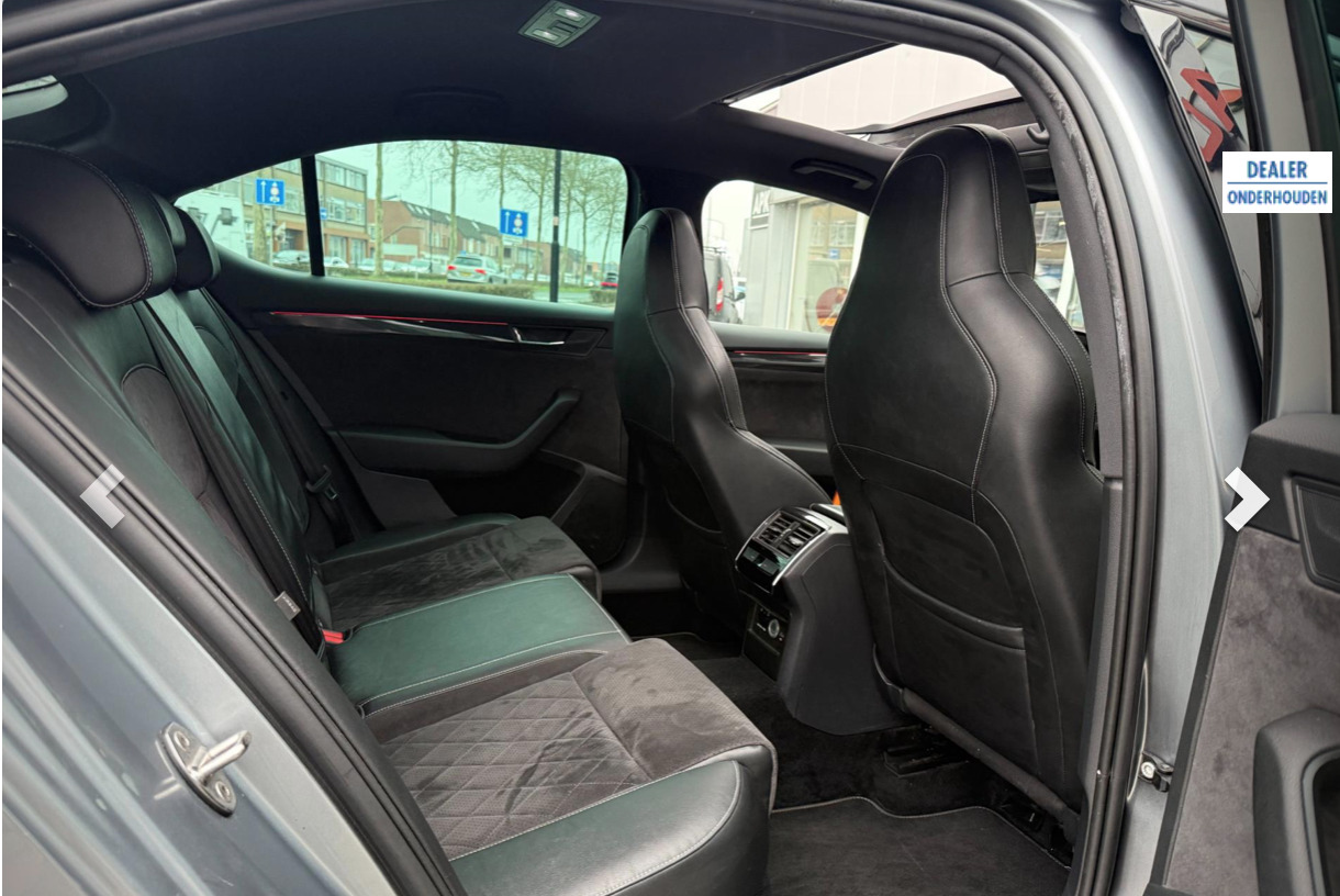 Škoda Superb 2017, photo 6/8