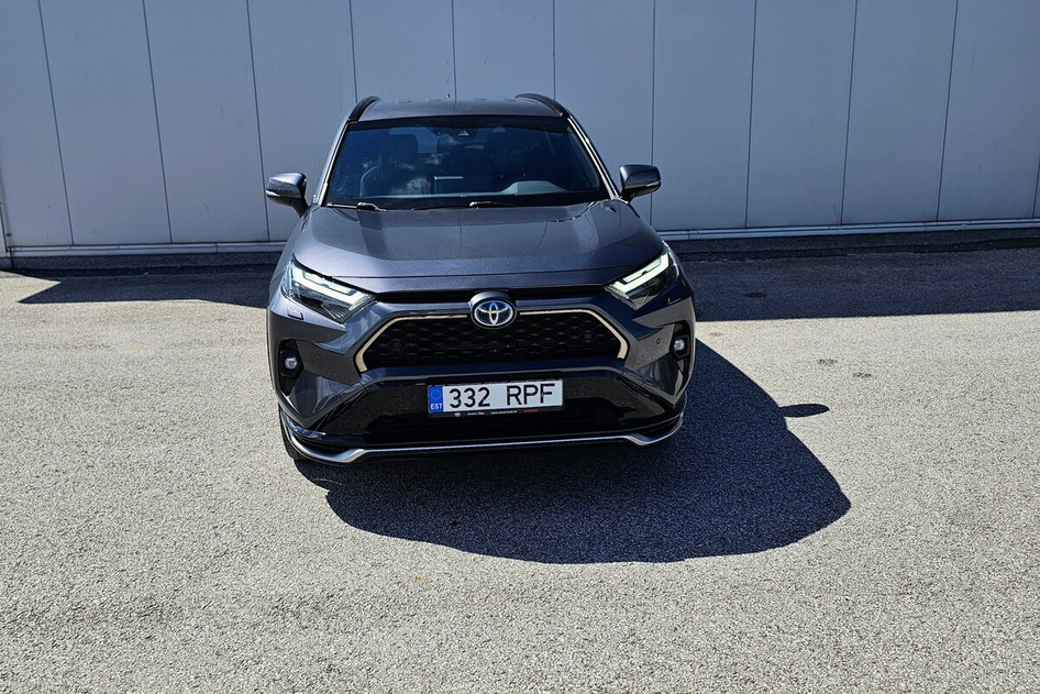 Toyota RAV4, 2023, 2.5, 136 kW, pistikhübriid (bensiin/elekter), automaat, nelikvedu