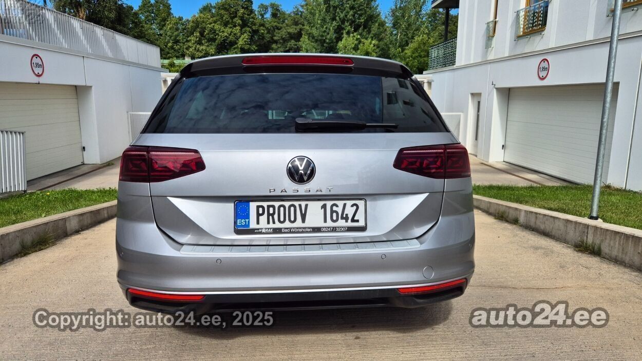 Volkswagen Passat 2021, photo 5/19