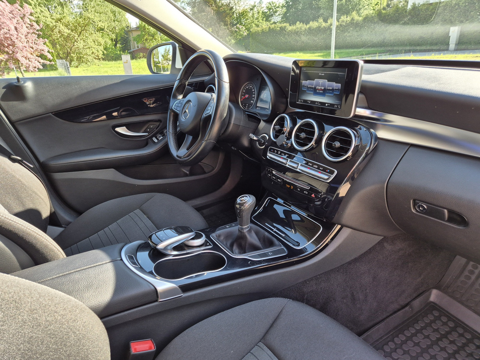 Mercedes-Benz C 180 2015, kuva 4/11