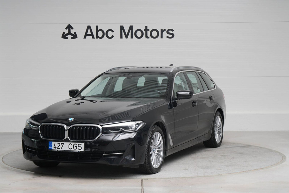 BMW 520, 2022, 2.0, 140 kW, hybrid (diesel/electric), automatic, four-wheel drive