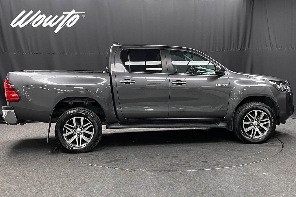 Toyota Hilux 2021, photo 3/21