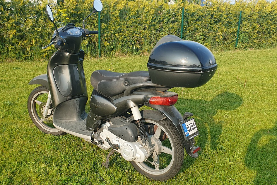 Aprilia SCARABEO 100 4T, 2006, 0.1, 5 kW, benzīns, automātiskā, aizmugurējā piedziņa