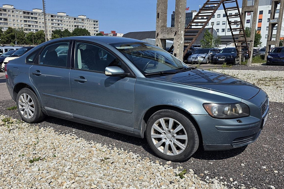 Volvo S40, 2004, 2.4, 103 kW, petrol, automatic, front-wheel drive