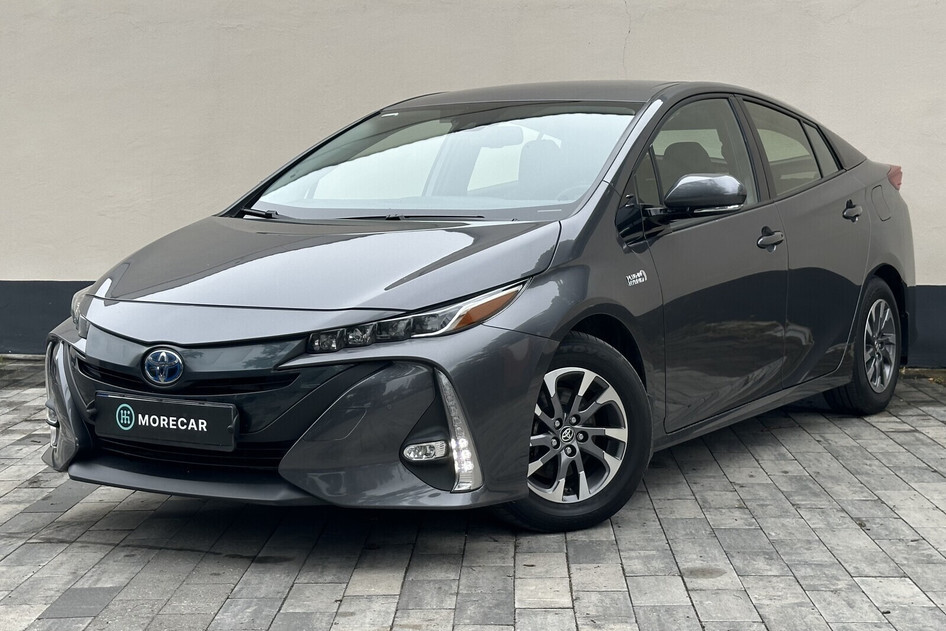 Toyota Prius, 2022, 1.8, 90 kW, подключаемый гибрид (бензин/электричество), автомат, передний привод