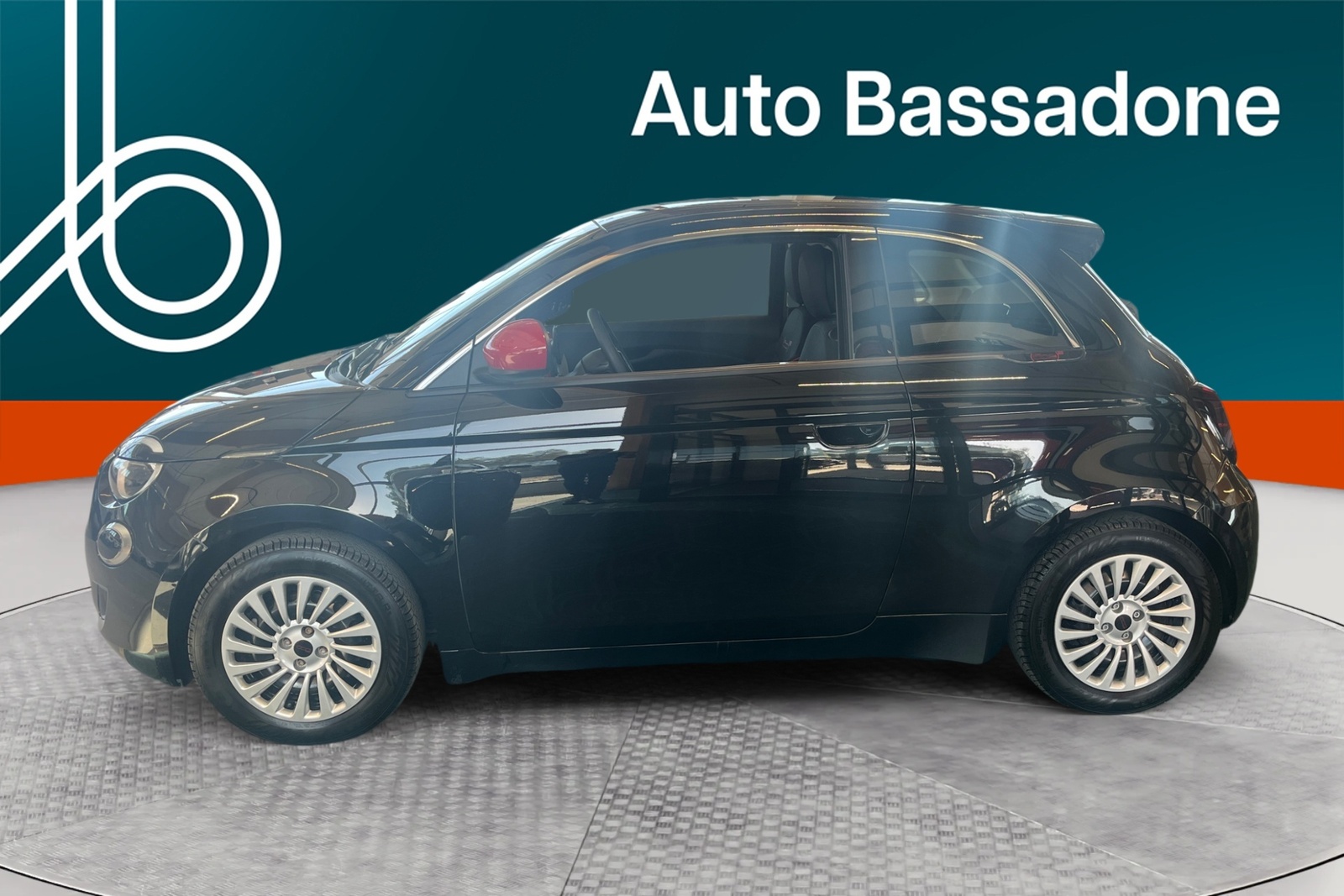 Fiat 500e 2023, photo 2/10