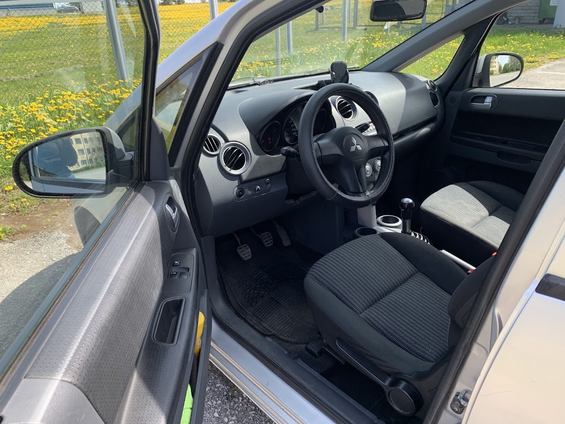 Mitsubishi Colt 2010, kuva 5/6
