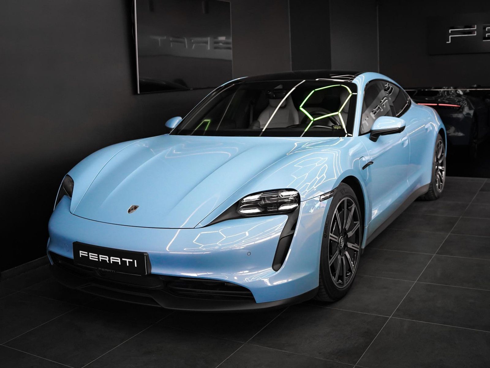 Porsche Taycan 4S 360kW