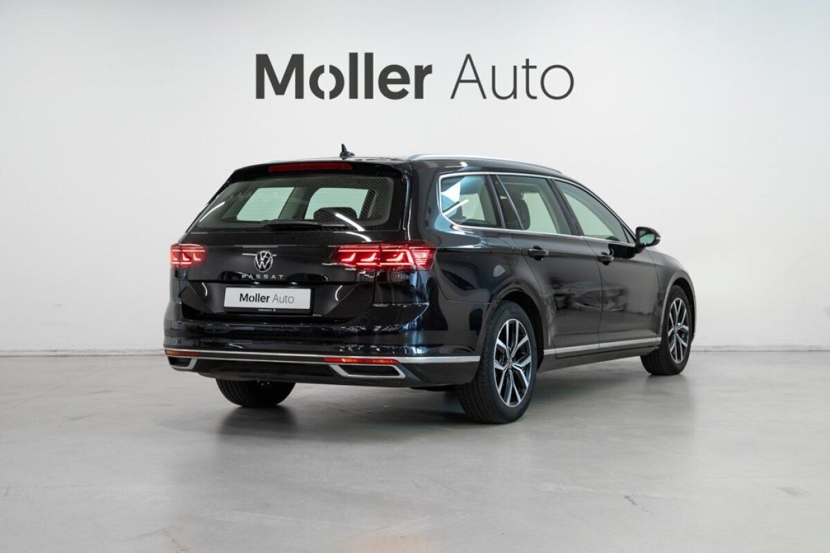 Volkswagen Passat 2022, photo 7/10