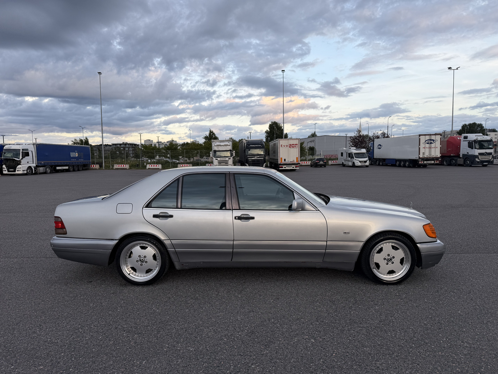Mercedes-Benz S 350 1995, kuva 4/10