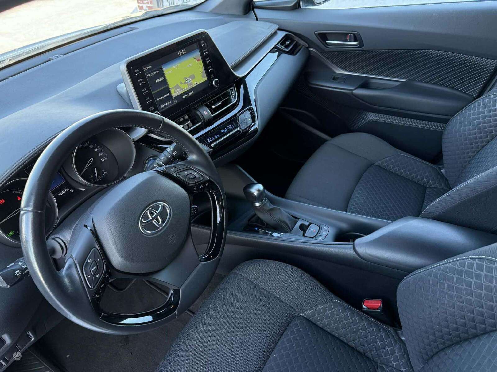 Toyota C-HR 2022, photo 5/8