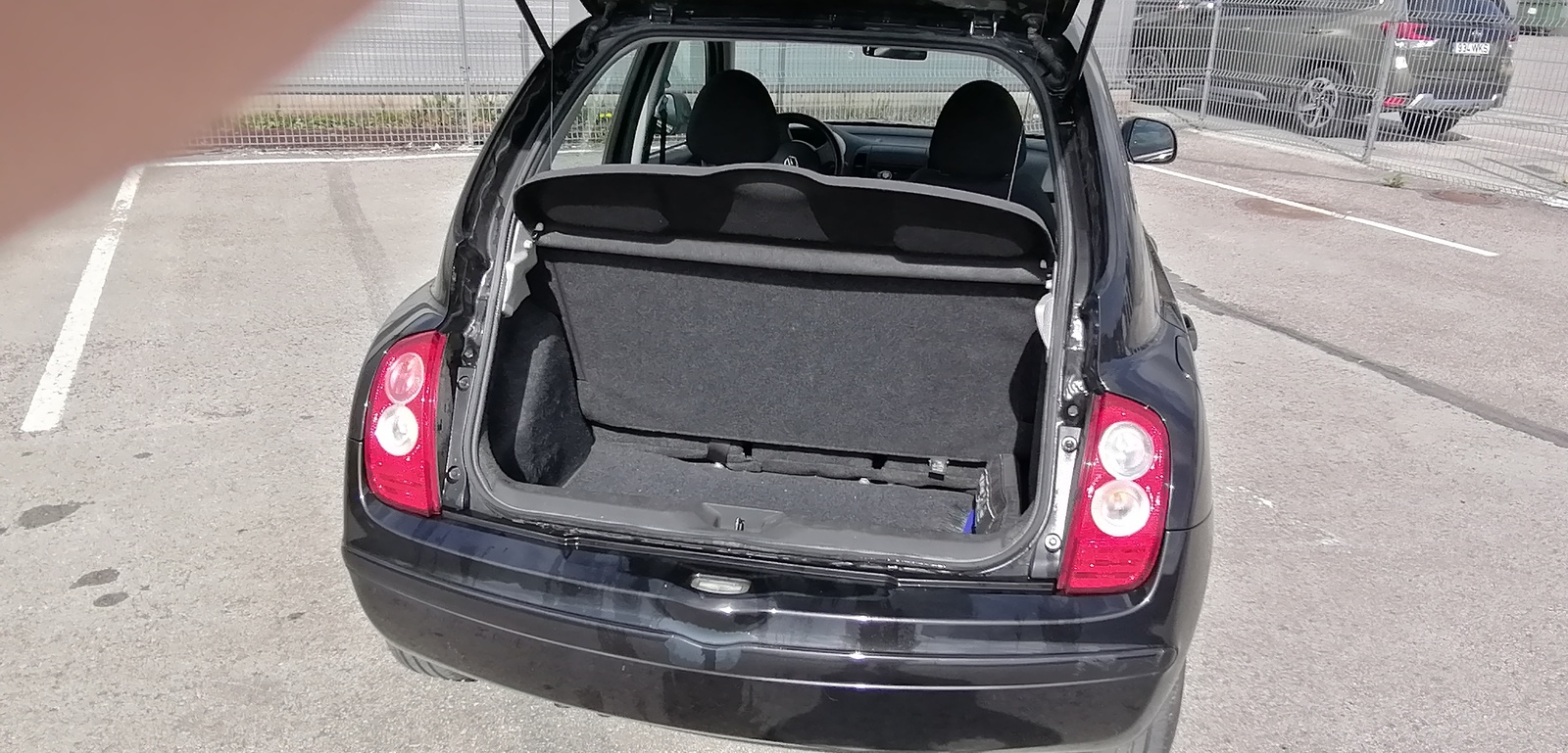 Nissan Micra 2010, photo 5/15
