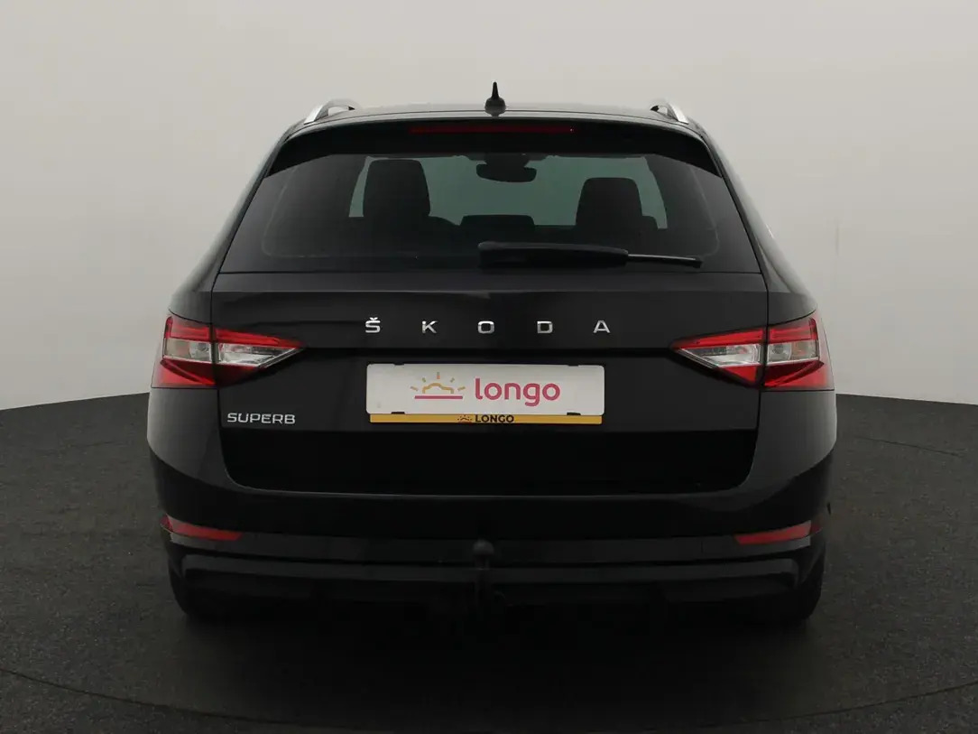 Škoda Superb 2021, photo 5/33
