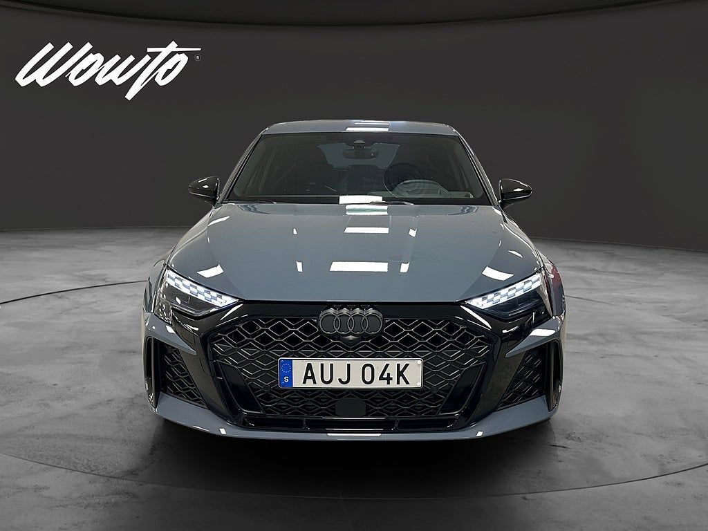 Audi RS3 2024, kuva 2/33