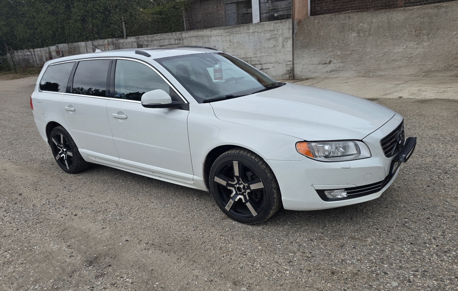 Volvo V70 2013, kuva 2/5