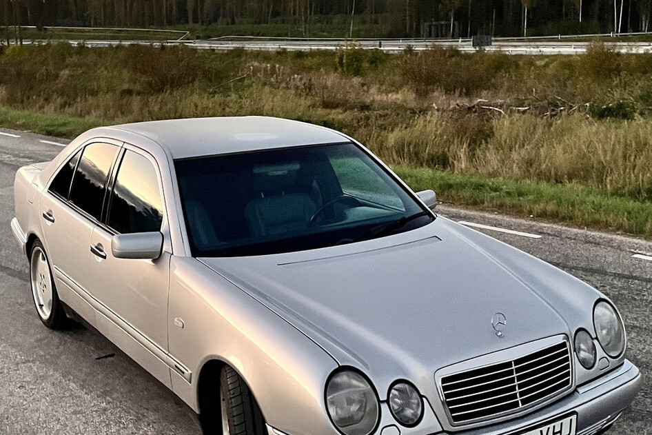 Mercedes-Benz E 320, 1996, 3.2, 162 kW, бензин, автомат, задний привод