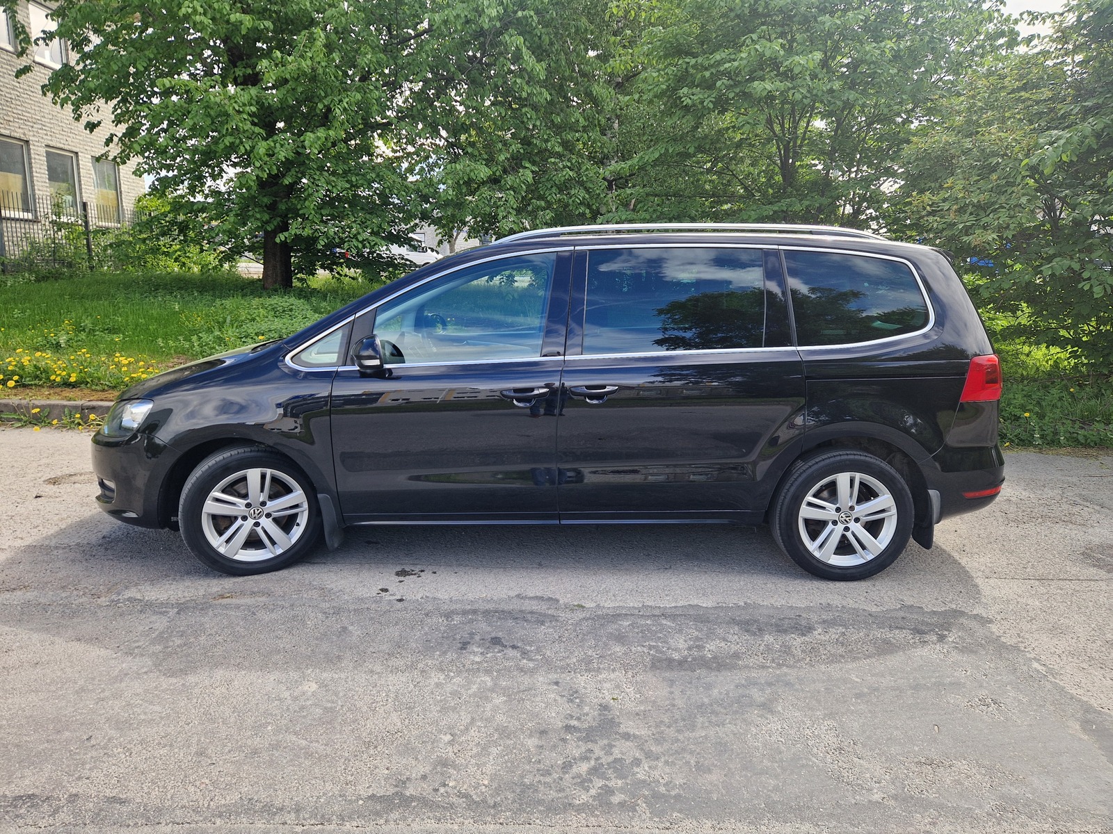 Volkswagen Sharan 2015, photo 2/10