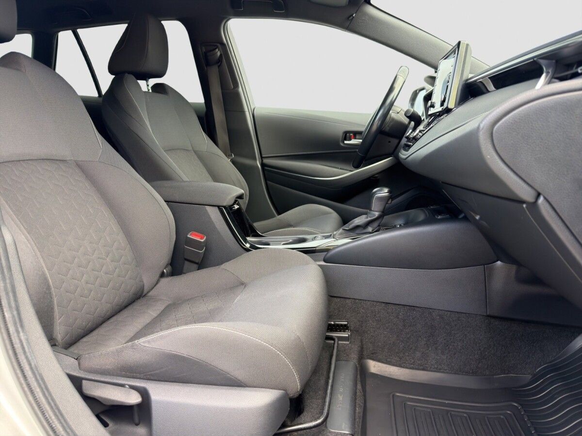 Toyota Corolla 2019, photo 7/10