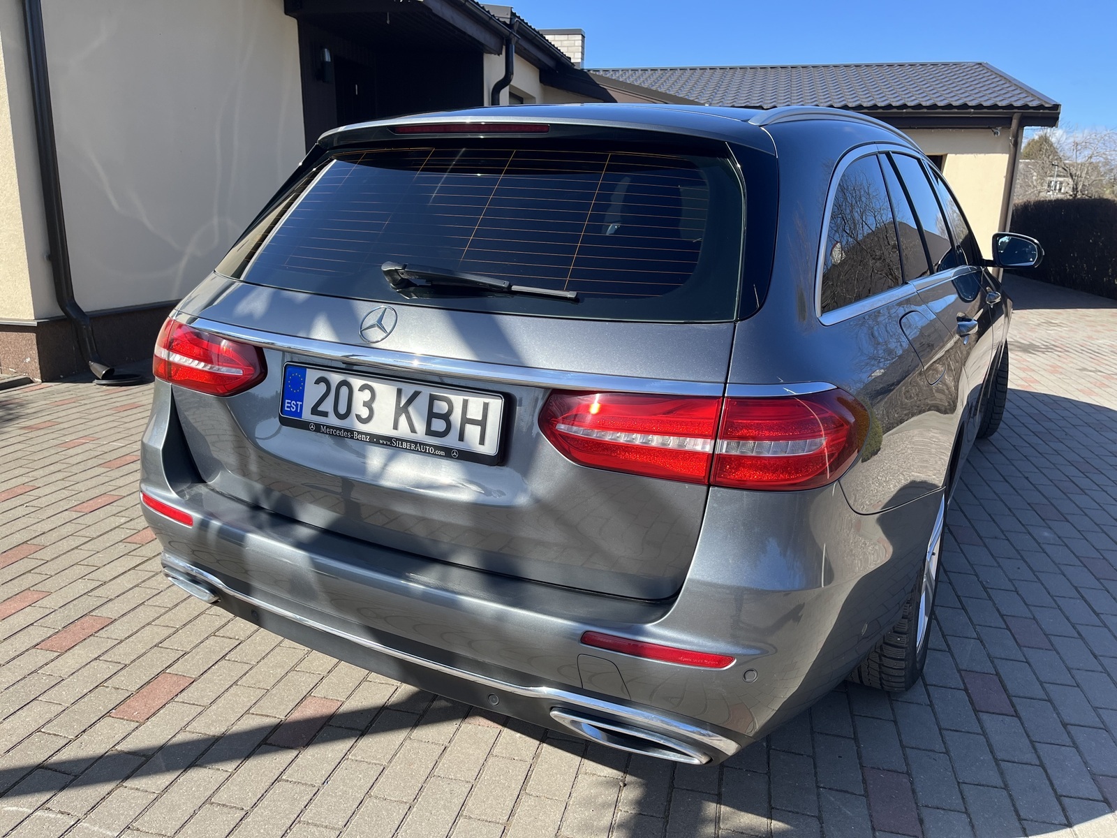 Mercedes-Benz E 220 2017, photo 5/17