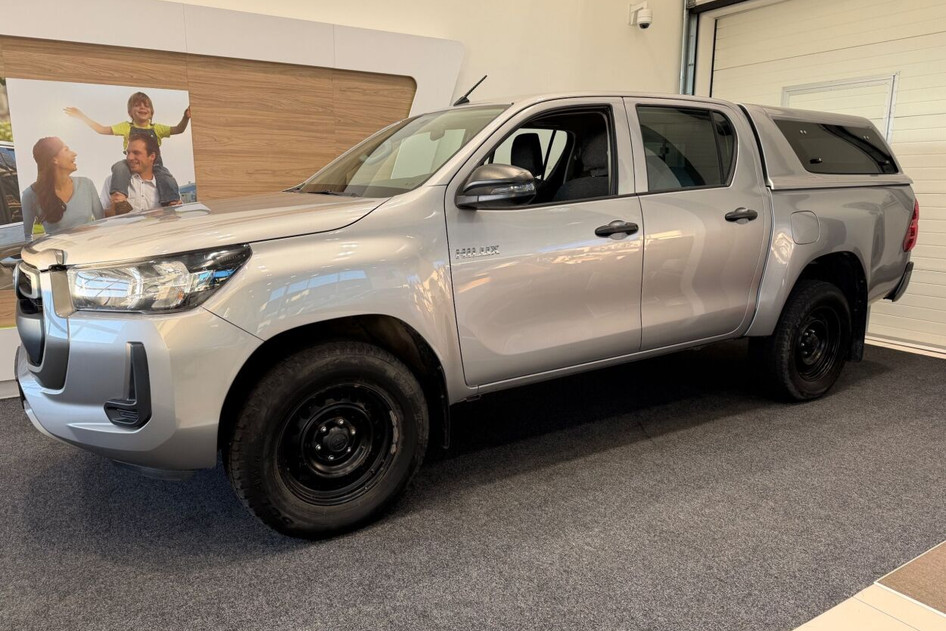 Toyota Hilux, 2022, 2.4, 110 kW, diisel, manuaal, nelikvedu