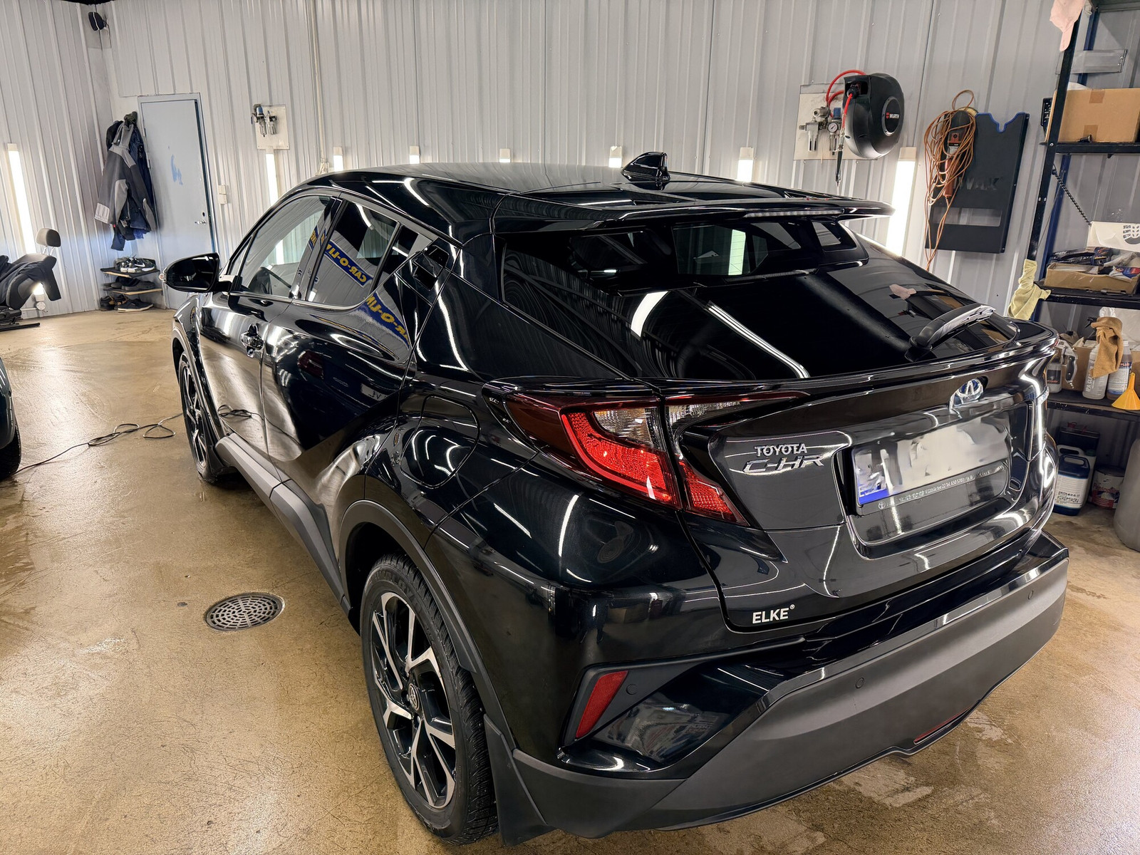 Toyota C-HR 2021, photo 4/16