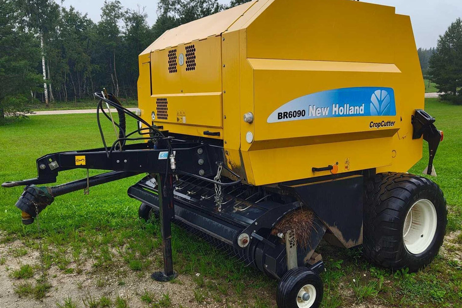 New Holland BR 6090