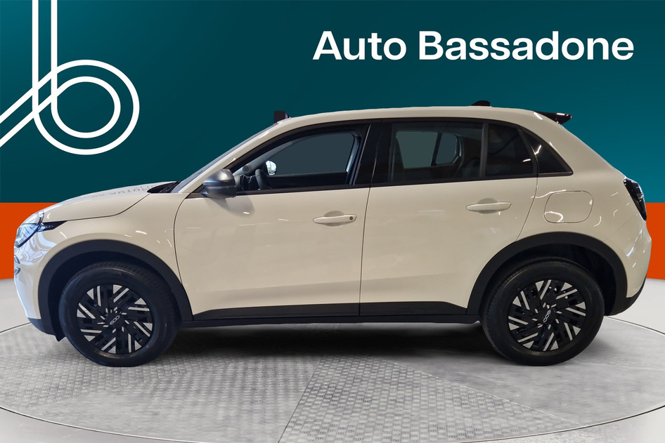 Fiat 600, 1.2, 107 kW, hybrid (petrol/electric), automatic, front-wheel drive