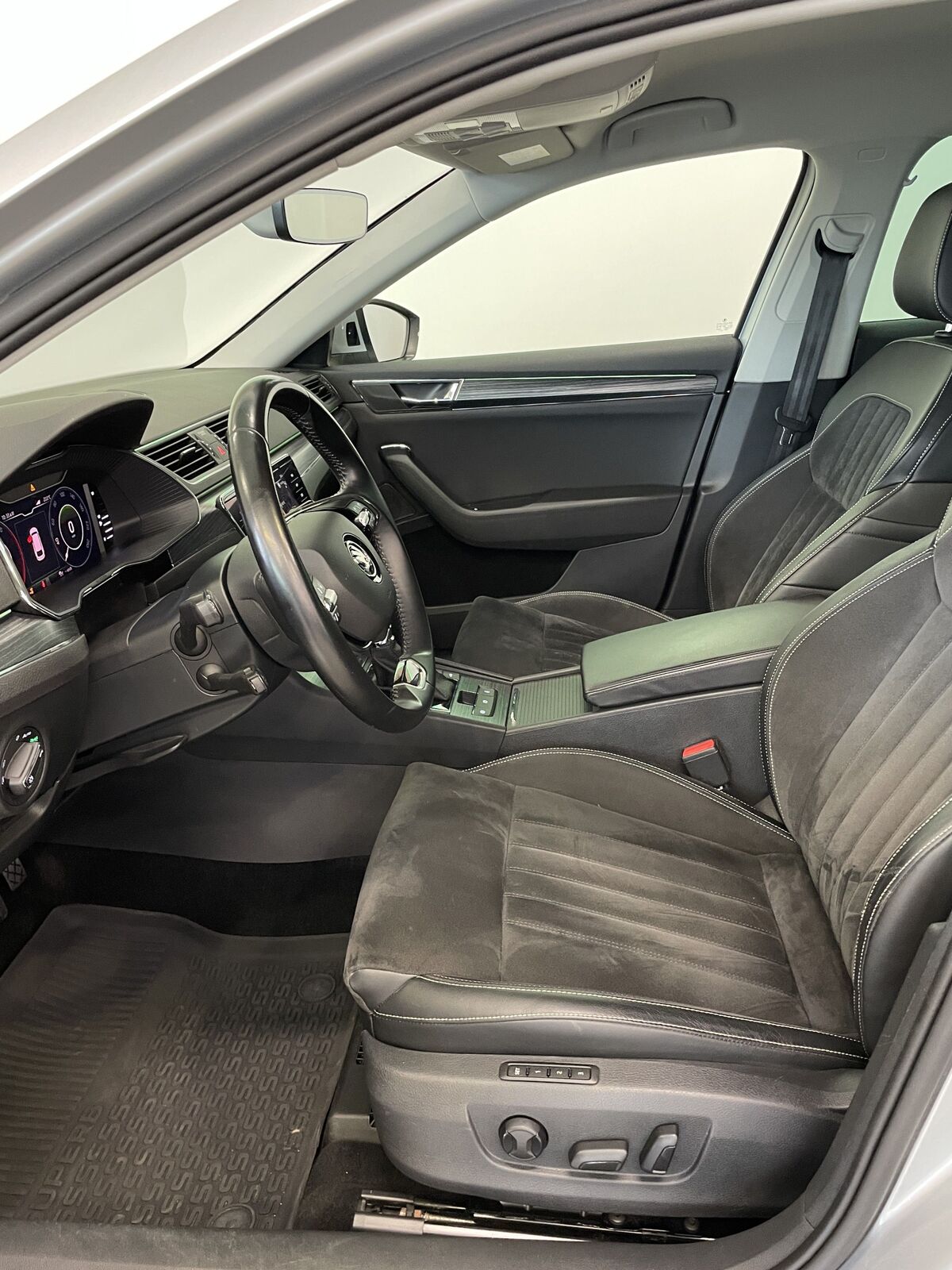 Škoda Superb 2020, kuva 6/10
