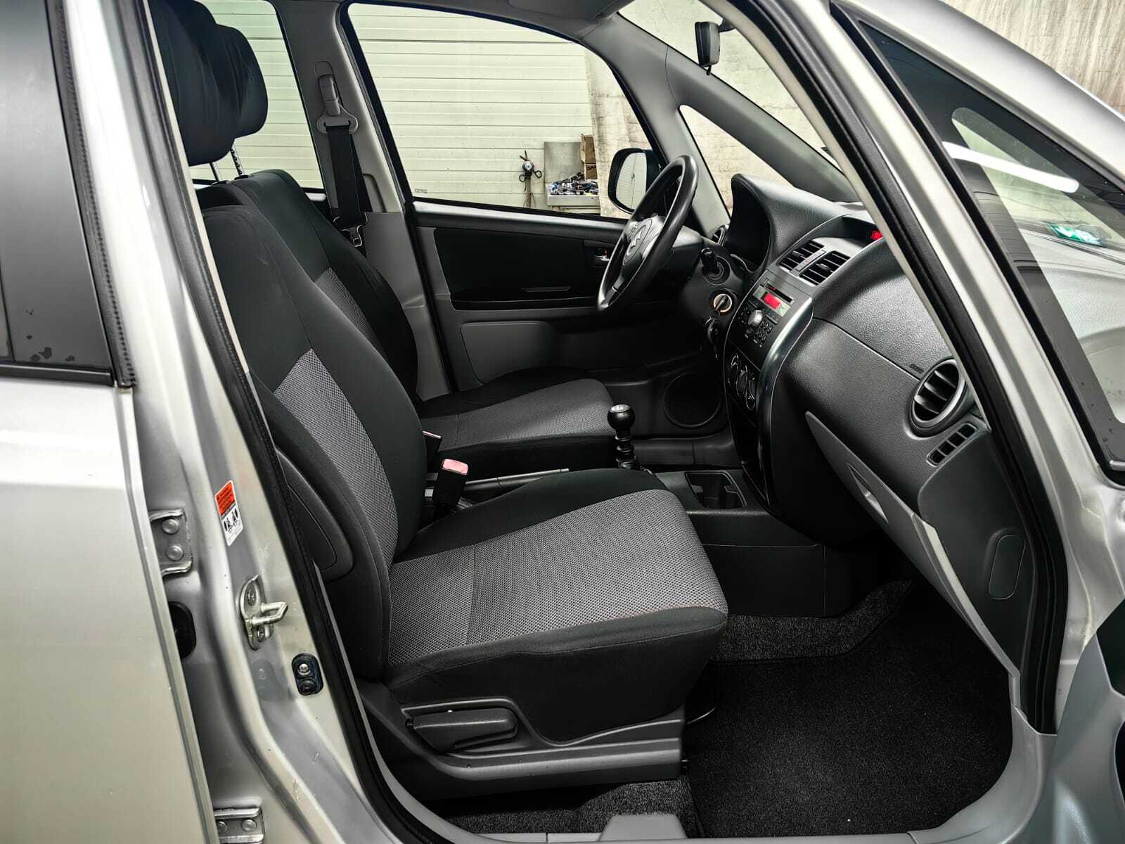 Suzuki SX4 1.9 88kW 2008, photo 6/15